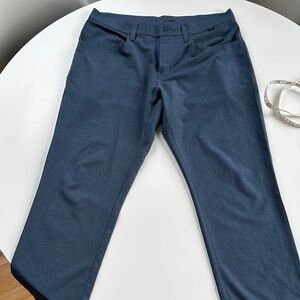 EUC - Travis Mathew Open to Close Performance Golf Pants in Blue/Grey (33/28)